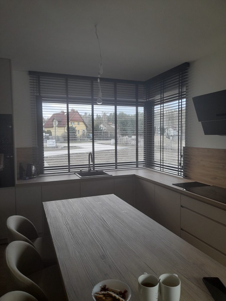 rolety żaluzje plisy 52